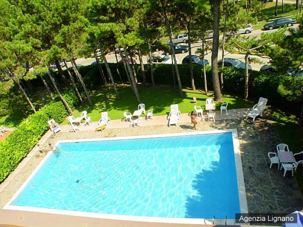 Lignano Exclusive With Pool Apartment Линяно Сабиадоро Екстериор снимка